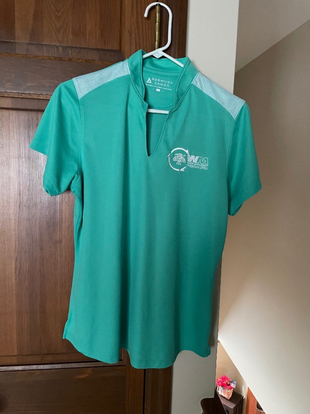 Women's Waste Management Phoenix Open golf top